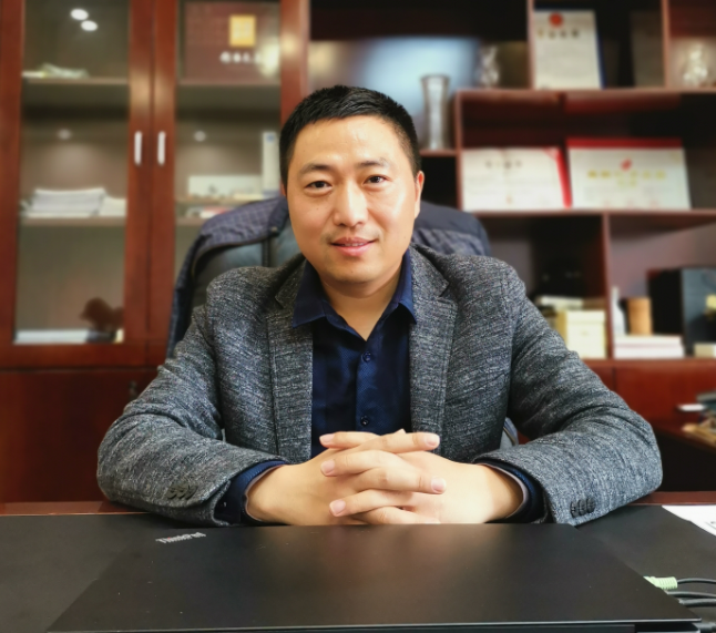 会长冯明